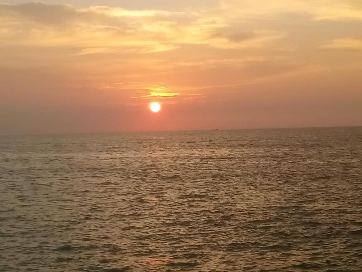 Villa Sea Sprays Хиккадува Экстерьер фото